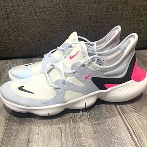 ❌SOLD❌Nike Free Runs